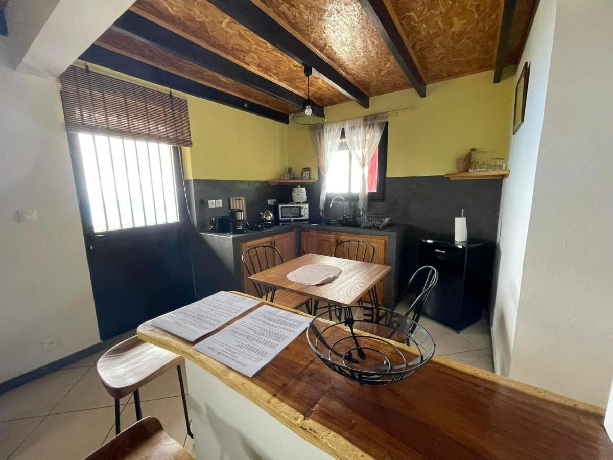 Les Vetyvers Trois Bassins Exterior photo